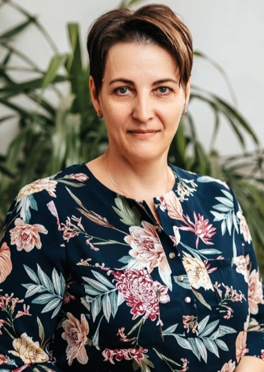 Артемова Инна Михайловна.